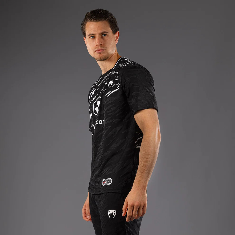 Футболка UFC Fusion by Venum Authentic Fight Night