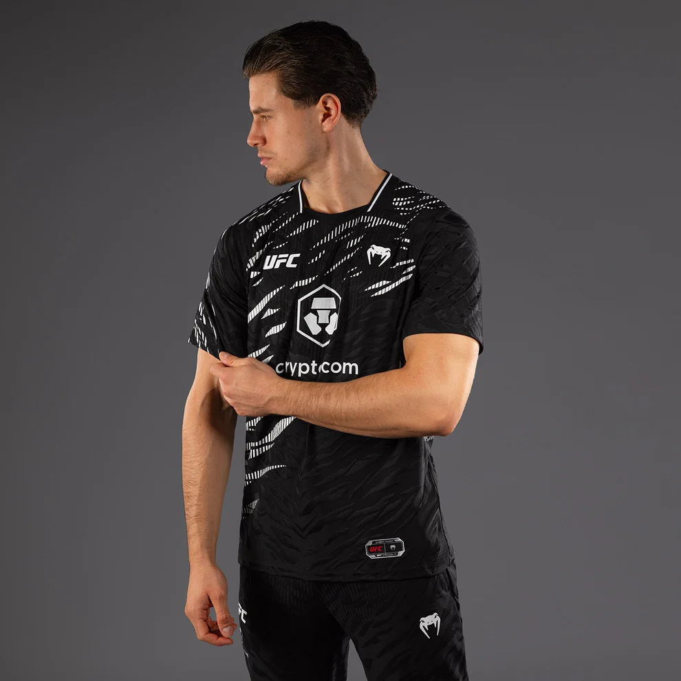 Футболка UFC Fusion by Venum Authentic Fight Night
