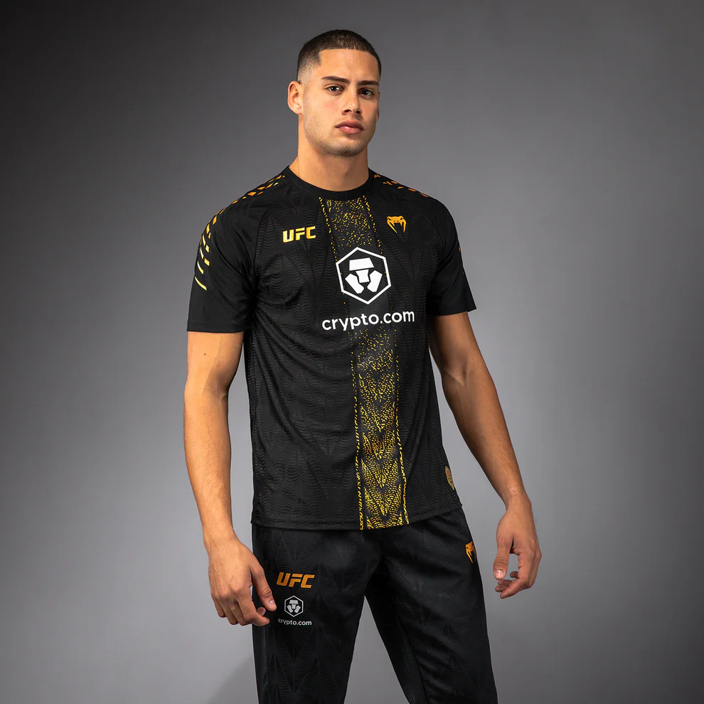 Футболка UFC Zenith by Venum Authentic Fight Night Black/Gold Футболка UFC Zenith by Venum Authentic Fight Night Black/Gold
