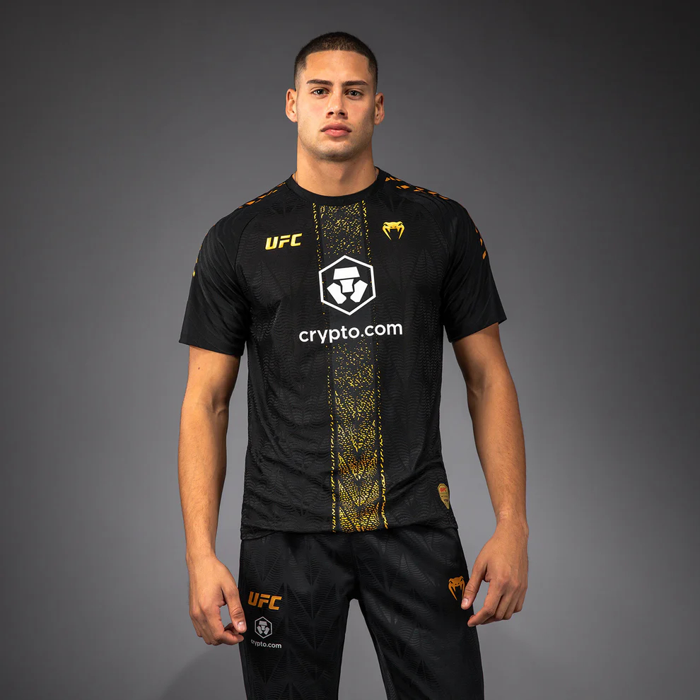 Футболка UFC Zenith by Venum Authentic Fight Night Black/Gold Футболка UFC Zenith by Venum Authentic Fight Night Black/Gold