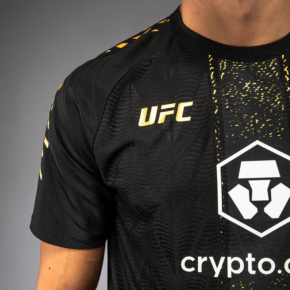 Футболка UFC Zenith by Venum Authentic Fight Night Black/Gold Футболка UFC Zenith by Venum Authentic Fight Night Black/Gold
