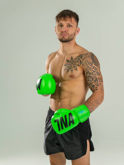 Боксерские перчатки DNA Patriot, зеленые