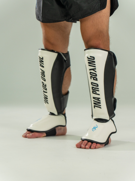 Защита голени DNA PRO BOXING MTRX, бело-черный