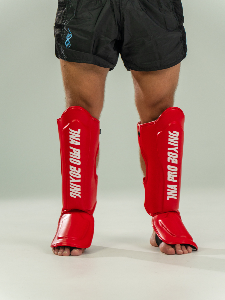 Защита голени DNA PRO BOXING Patriot, красный