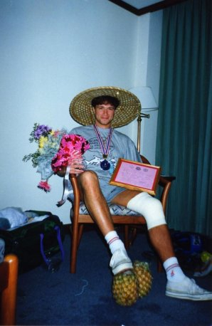 Невыносимая жара и много, очень много нокаутов. Каким был первый