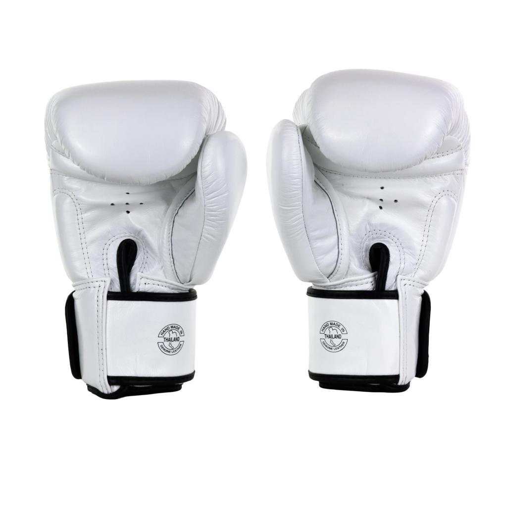 Боксерские перчатки Fairtex BGV19 Deluxe Tight Fit, белые Боксерские перчатки Fairtex BGV19 Deluxe Tight Fit, белые