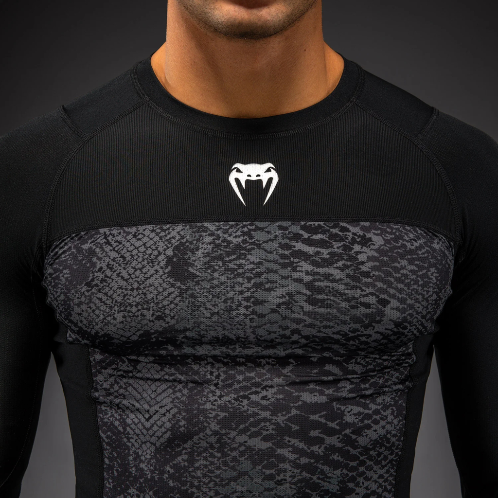 Рашгард с длинным рукавом Venum G-Fit Scales - Black/ Charcoal Grey Рашгард с длинным рукавом Venum G-Fit Scales - Black/ Charcoal Grey