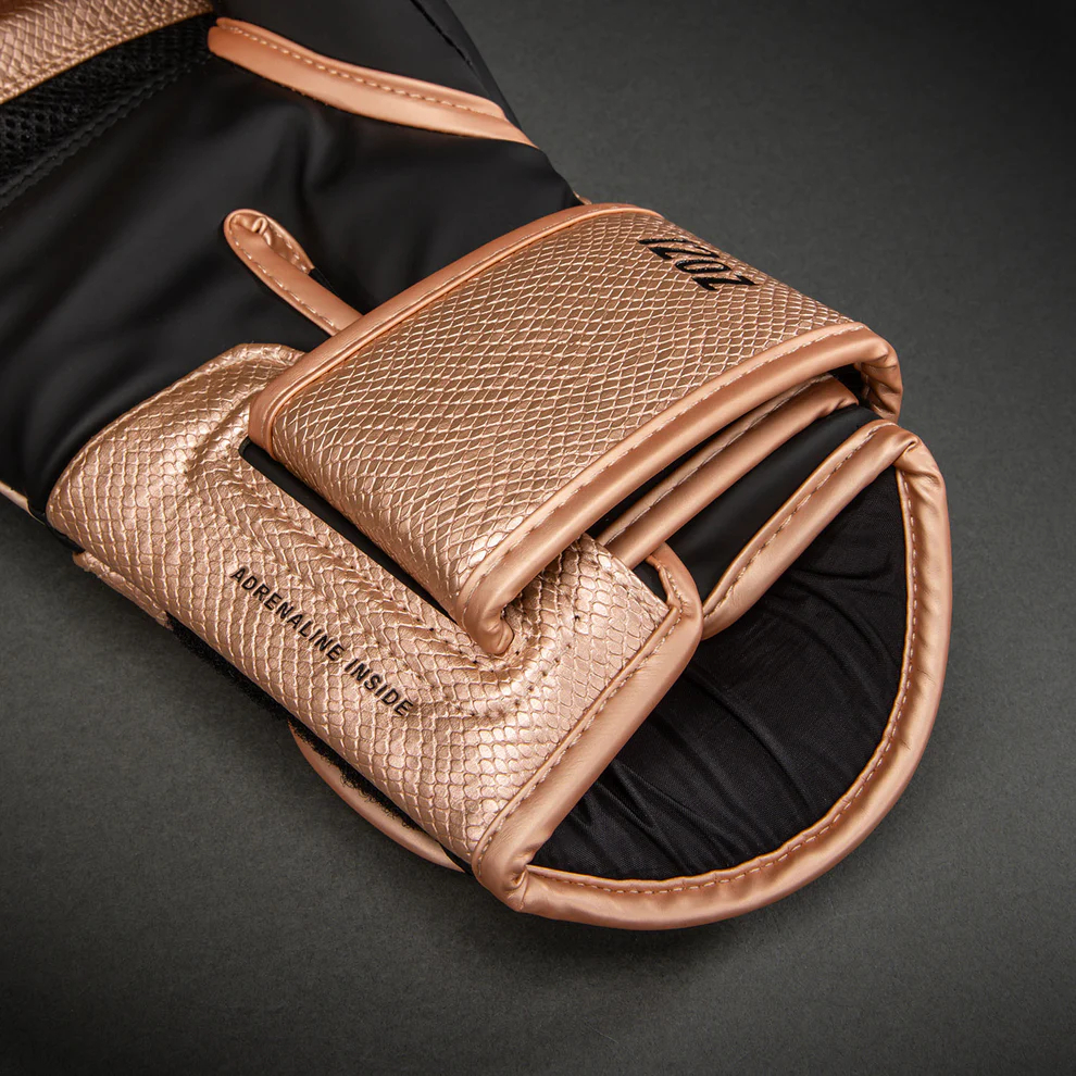 Боксерские перчатки Venum Challenger 4.0 Scales Pearly Pink/Black