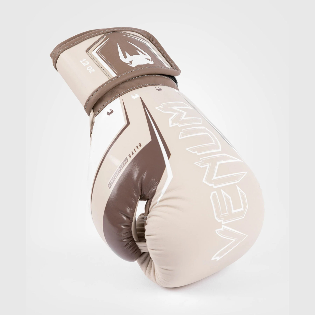 Боксерские перчатки Venum Elite Evo Sand