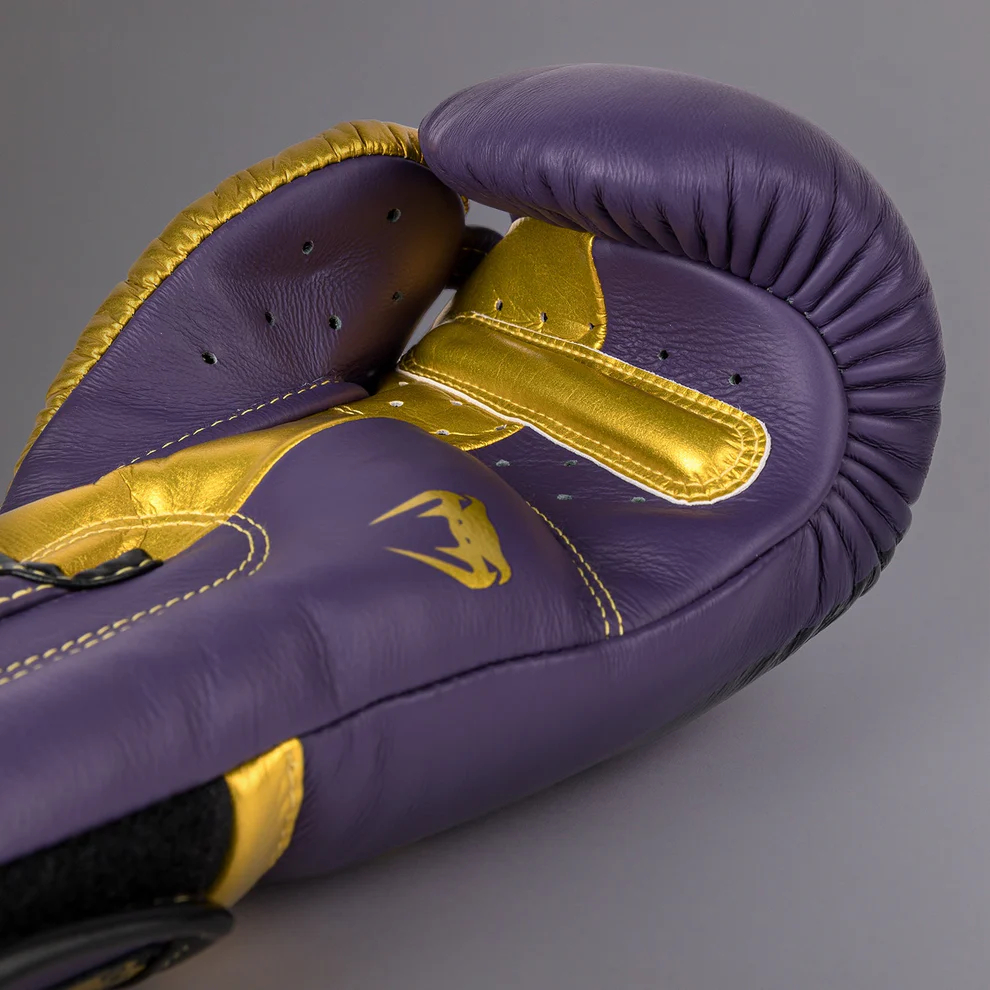 Боксерские перчатки Venum Giant 3.0 Dark Purple/Gold - Special Edition