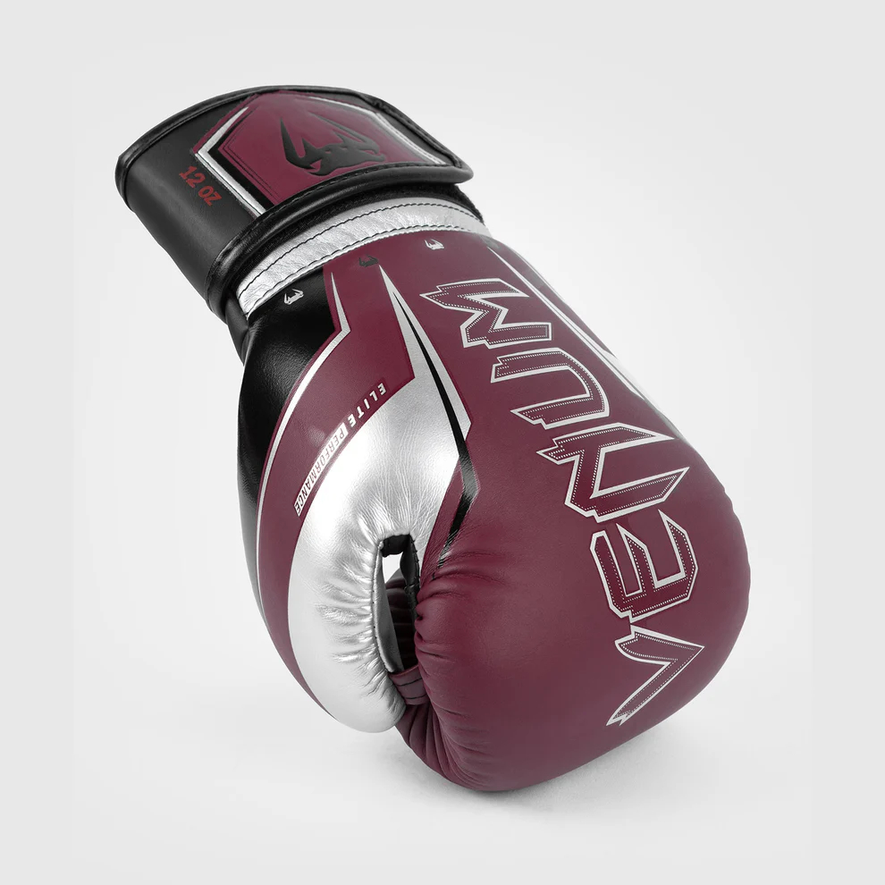 Боксерские перчатки Venum Elite Evo Боксерские перчатки Venum Elite Evo