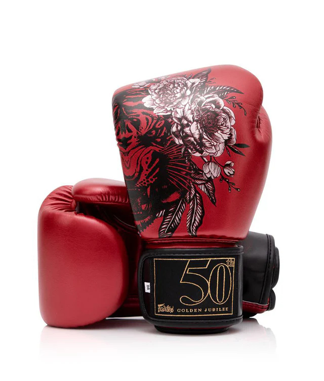 Боксерские перчатки Fairtex "Golden Jubilee" Боксерские перчатки Fairtex "Golden Jubilee"