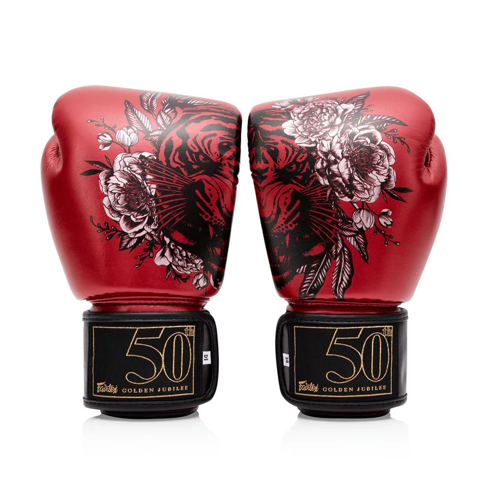 Боксерские перчатки Fairtex "Golden Jubilee" Боксерские перчатки Fairtex "Golden Jubilee"