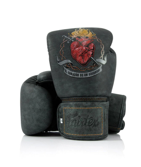 Боксерские перчатки Fairtex «The Heart of a Warrior»