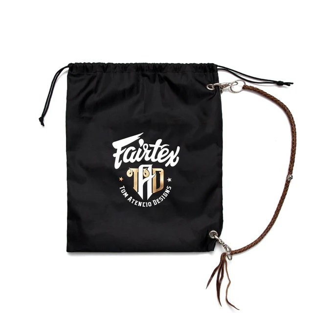 Боксерские перчатки Fairtex «The Heart of a Warrior» Боксерские перчатки Fairtex «The Heart of a Warrior»
