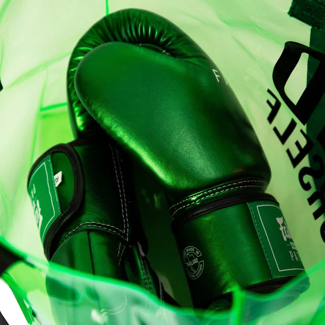 Боксерские перчатки Fairtex Metallic BGV22