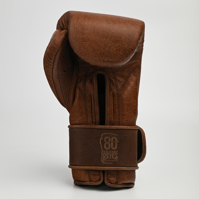 Тренировочные перчатки Cleto Reyes E600 Vintage, коричневые Тренировочные перчатки Cleto Reyes E600 Vintage, коричневые