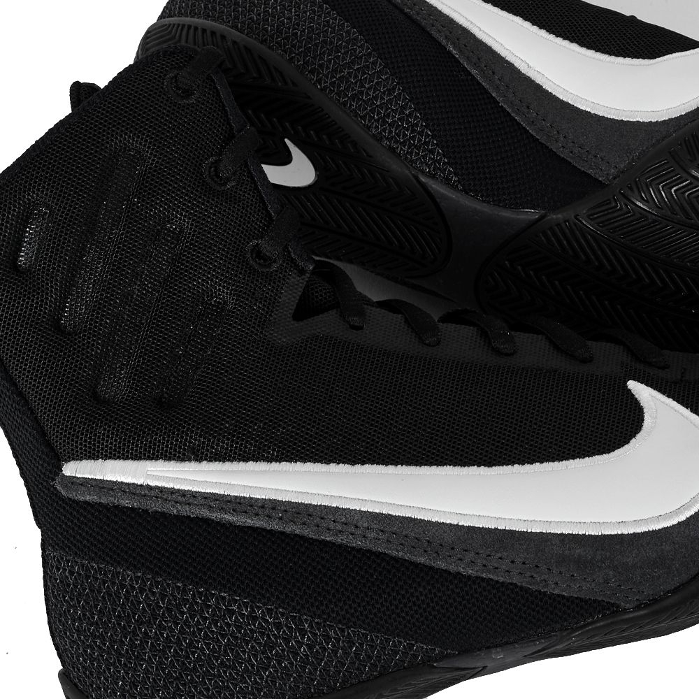 Боксёрки Nike Machomai 3.0, чёрно-белые