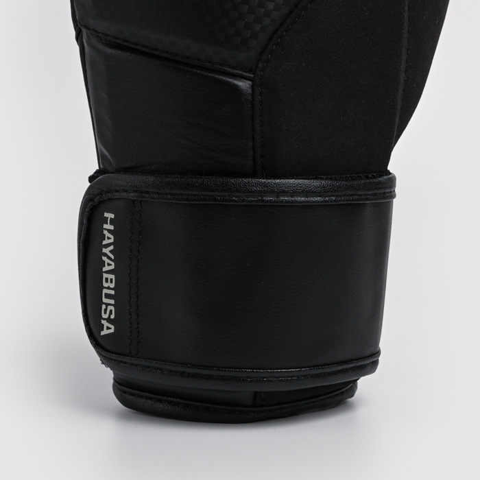 Боксерские перчатки Hayabusa T3 Black Боксерские перчатки Hayabusa T3 Black