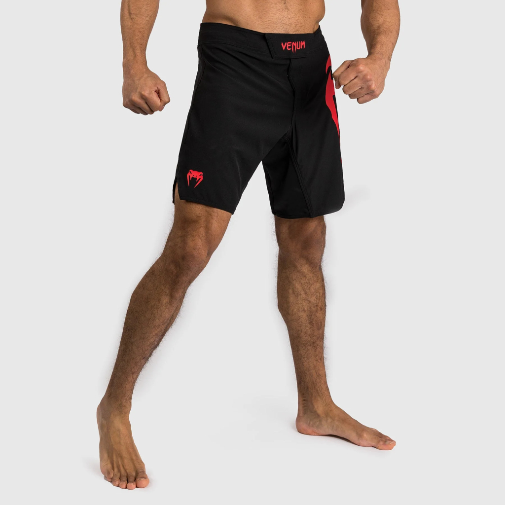 Шорты Venum Light 5.0 - Black/Red Шорты Venum Light 5.0 - Black/Red