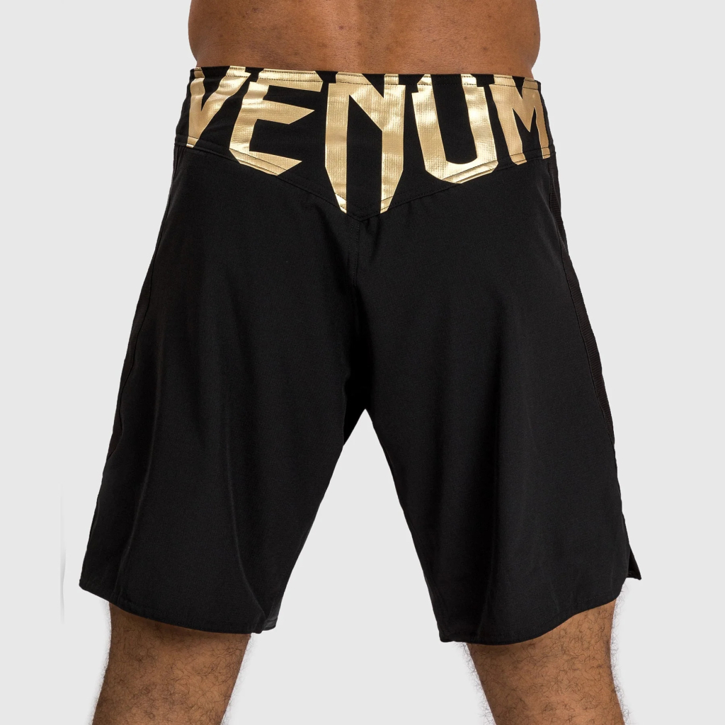 Шорты Venum Light 5.0 - Black/Gold Шорты Venum Light 5.0 - Black/Gold