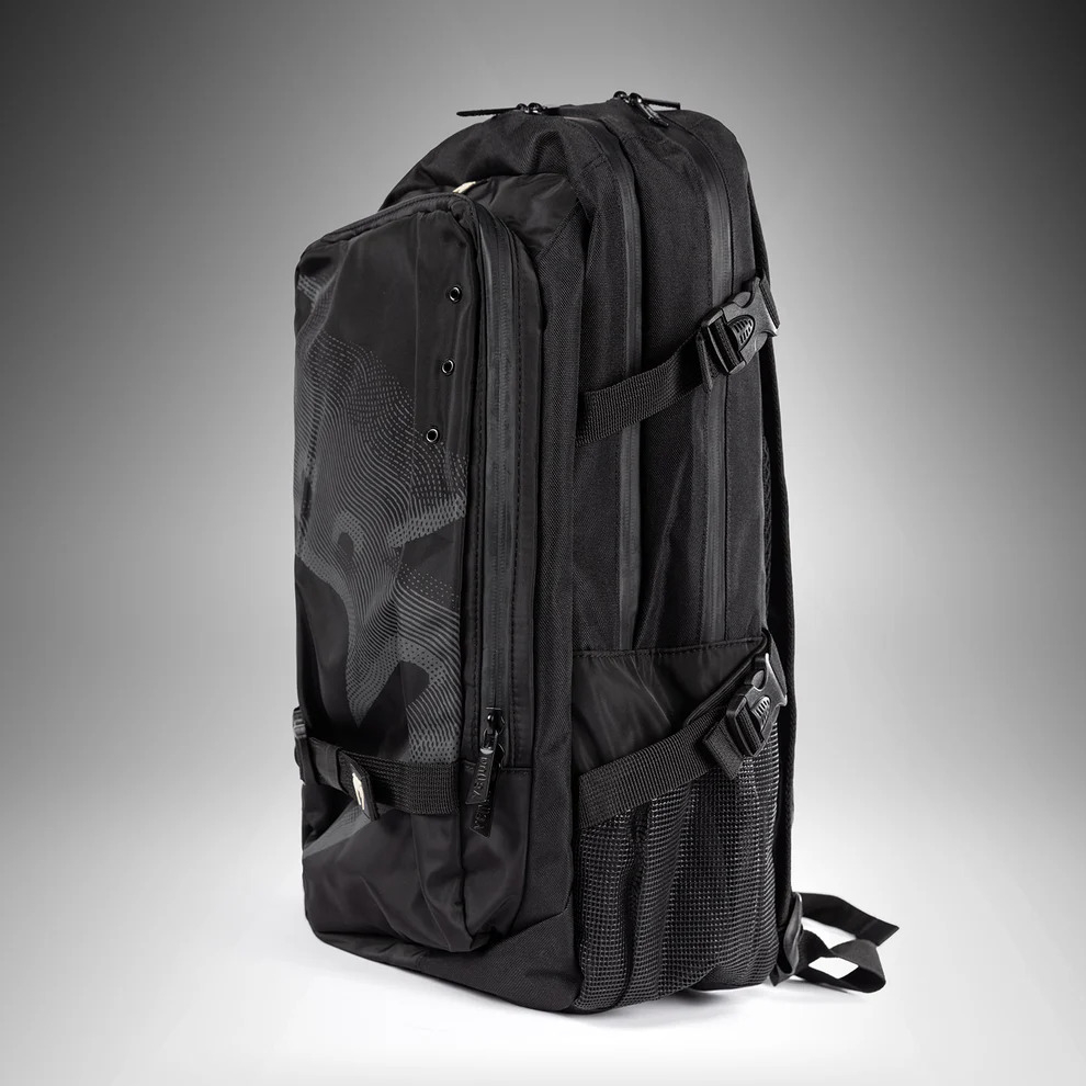 Рюкзак Venum Shockwave (20-25L)- Black