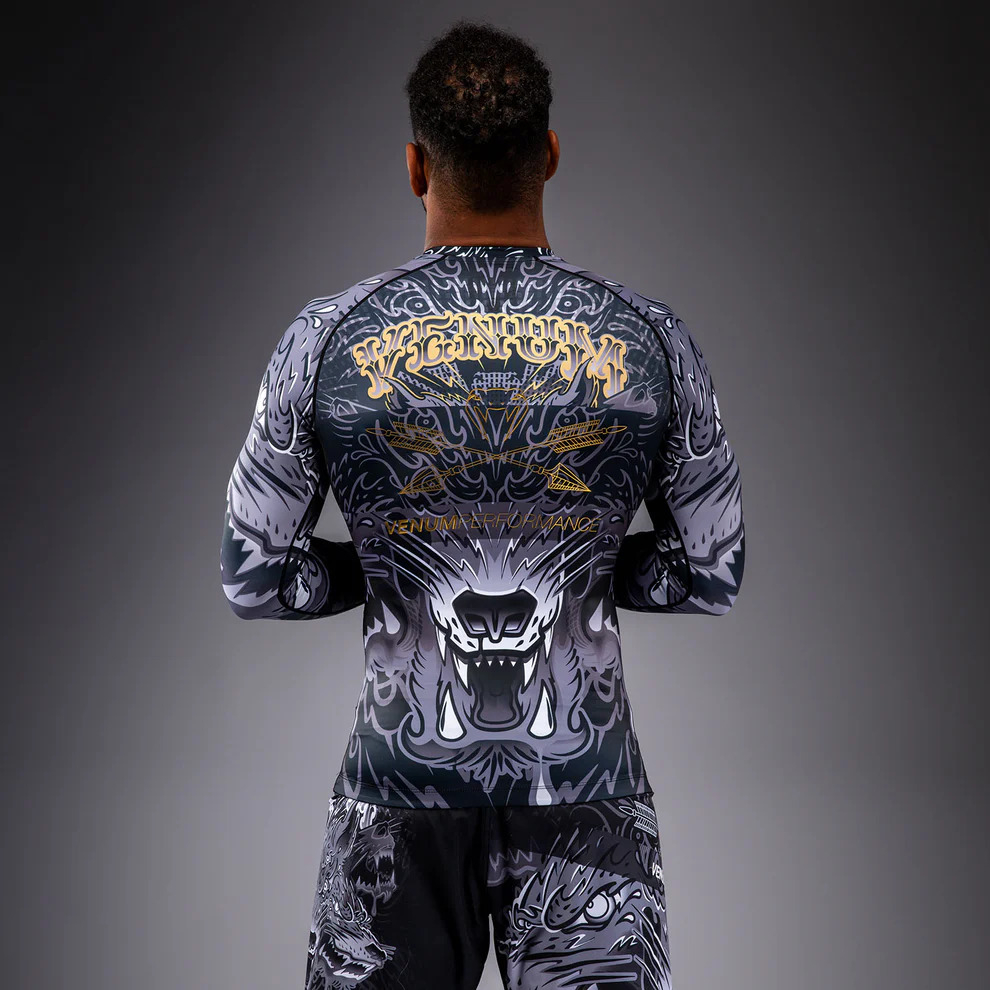 Рашгард с длинным рукавом Venum Wolf Atak - Black/Grey Рашгард с длинным рукавом Venum Wolf Atak - Black/Grey