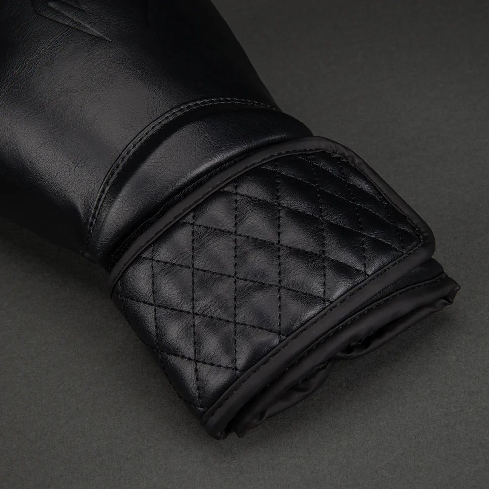 Боксерские перчатки Venum Impact Classic Боксерские перчатки Venum Impact Classic