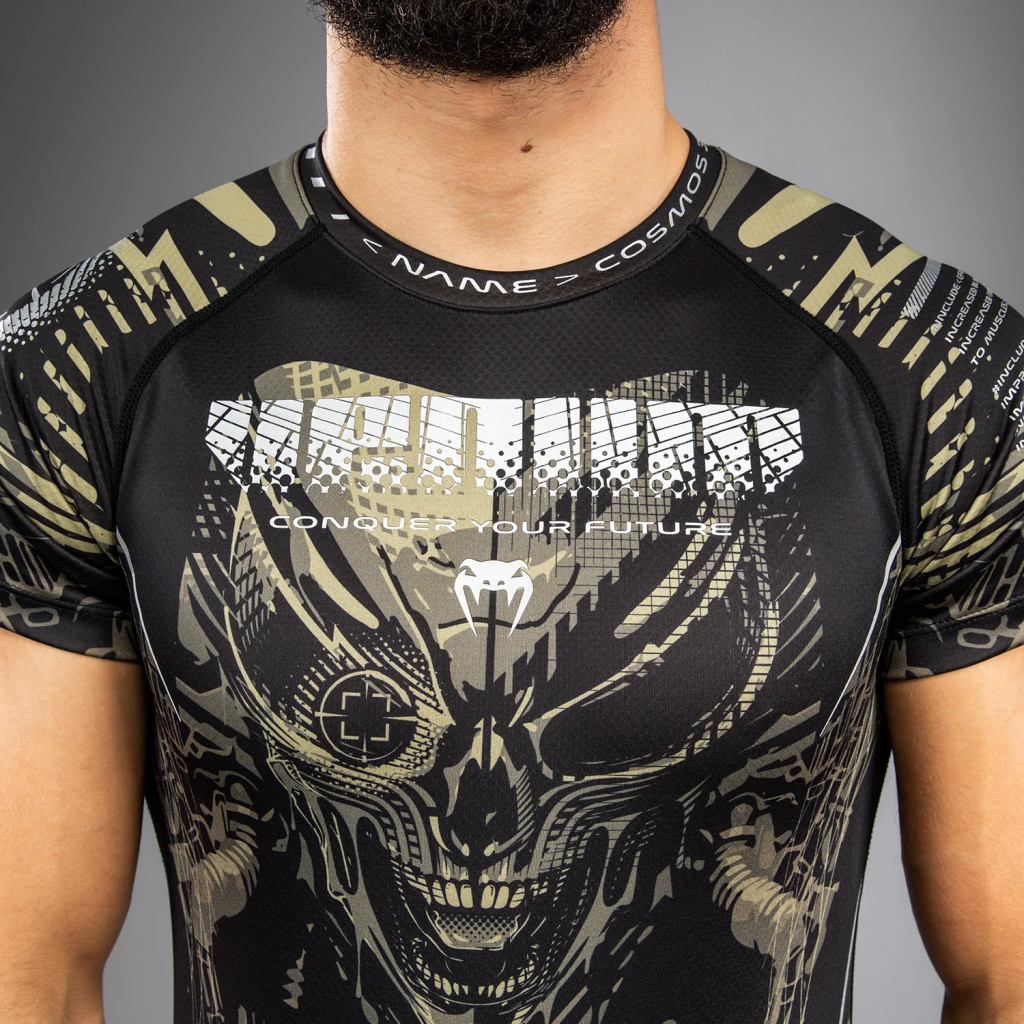 Рашгард Venum Invader Black/Sand Рашгард Venum Invader Black/Sand
