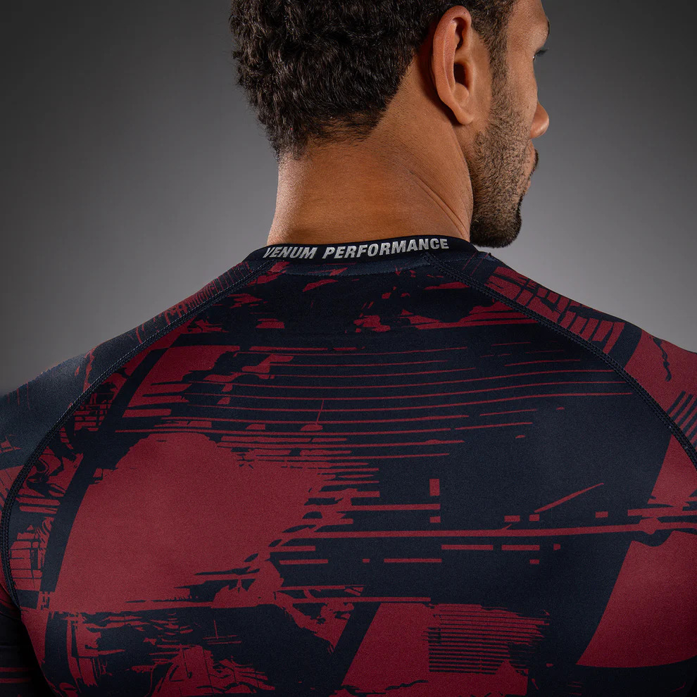 Рашгард UFC Zenith by Venum Authentic Fight Week Burgundy Рашгард UFC Zenith by Venum Authentic Fight Week Burgundy