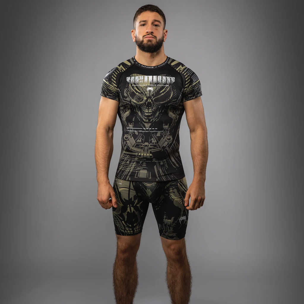 Рашгард Venum Invader Black/Sand Рашгард Venum Invader Black/Sand