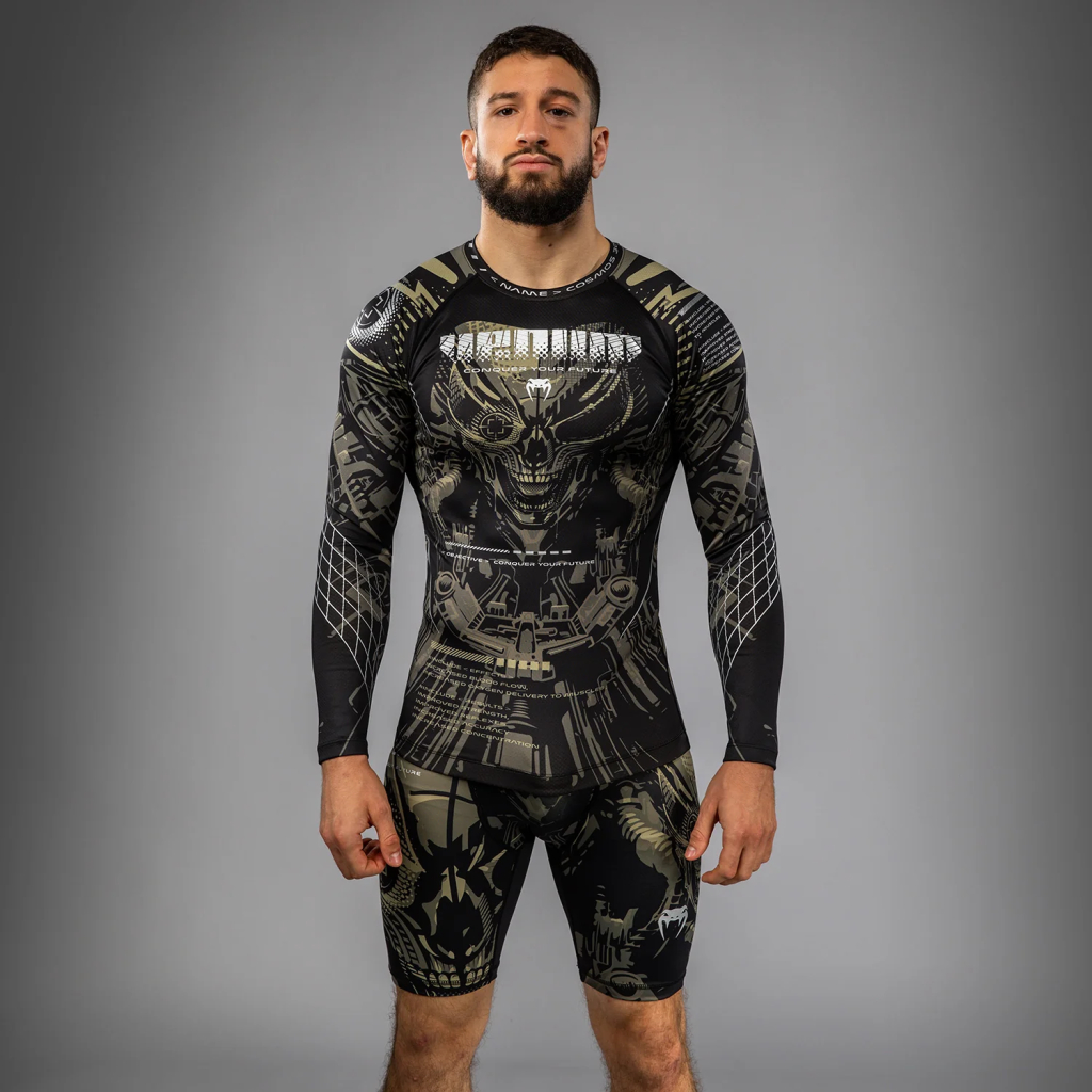 Рашгард Venum Invader Black/Sand Рашгард Venum Invader Black/Sand