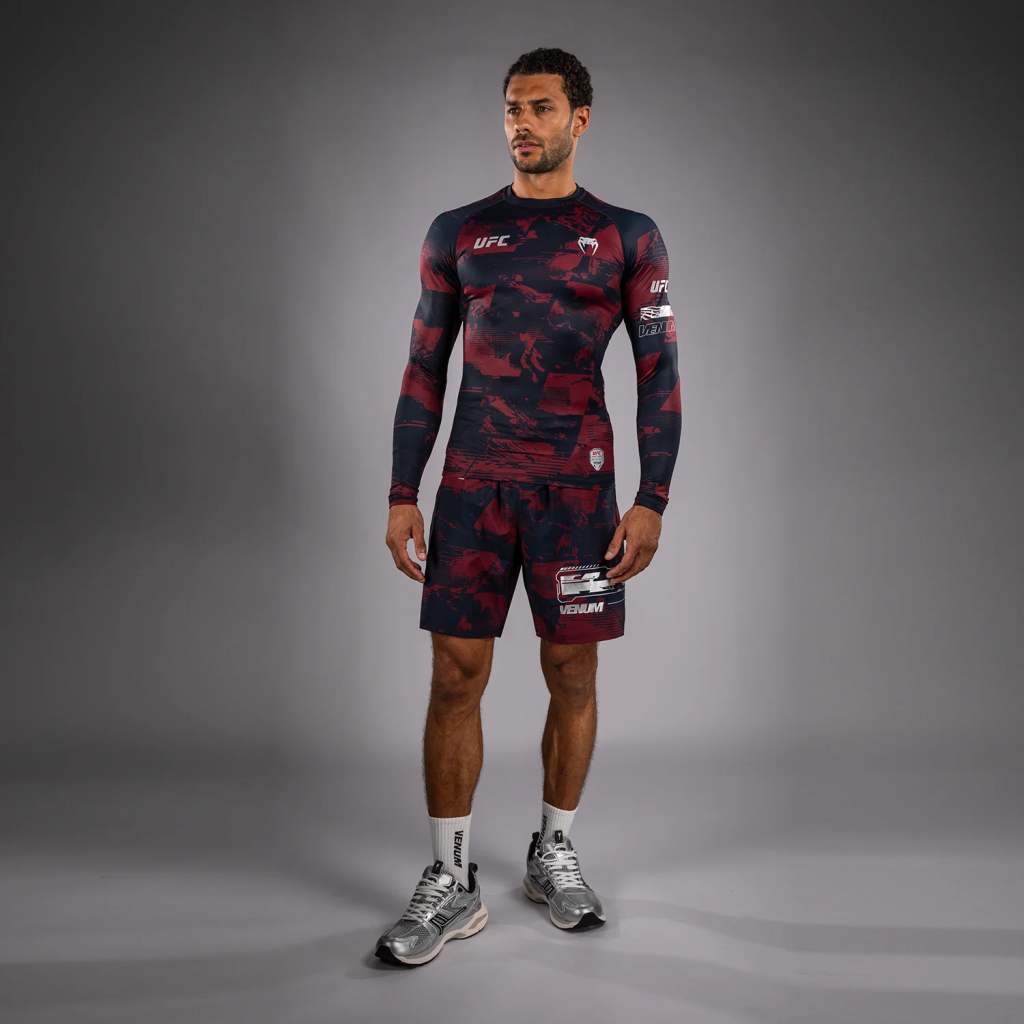 Рашгард UFC Zenith by Venum Authentic Fight Week Burgundy Рашгард UFC Zenith by Venum Authentic Fight Week Burgundy