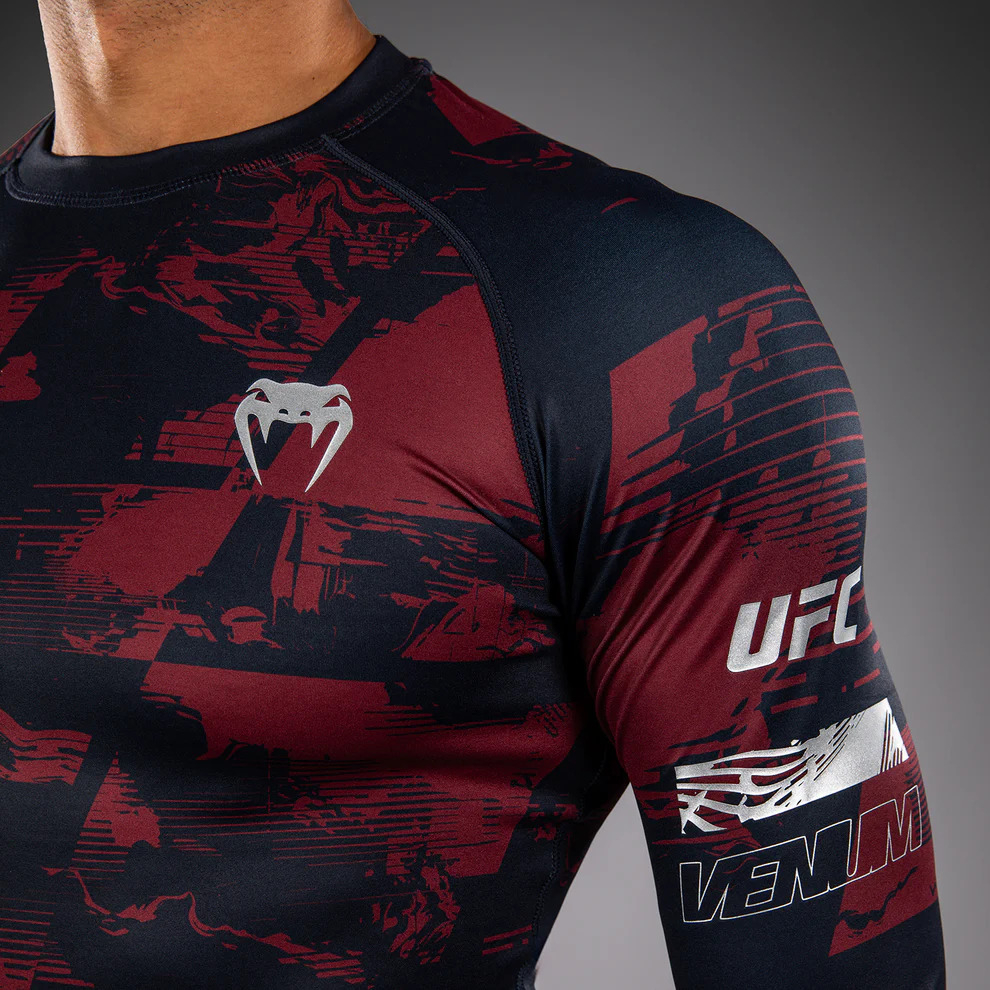 Рашгард UFC Zenith by Venum Authentic Fight Week Burgundy Рашгард UFC Zenith by Venum Authentic Fight Week Burgundy