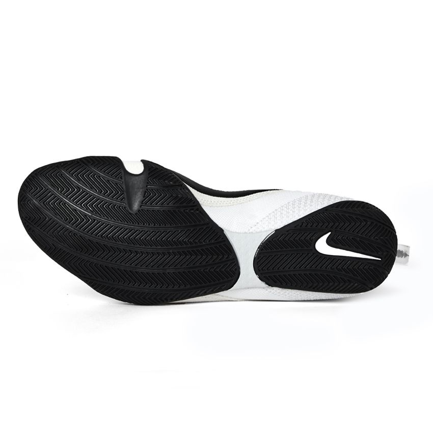 Боксёрки Nike Machomai 3.0, бело-чёрные